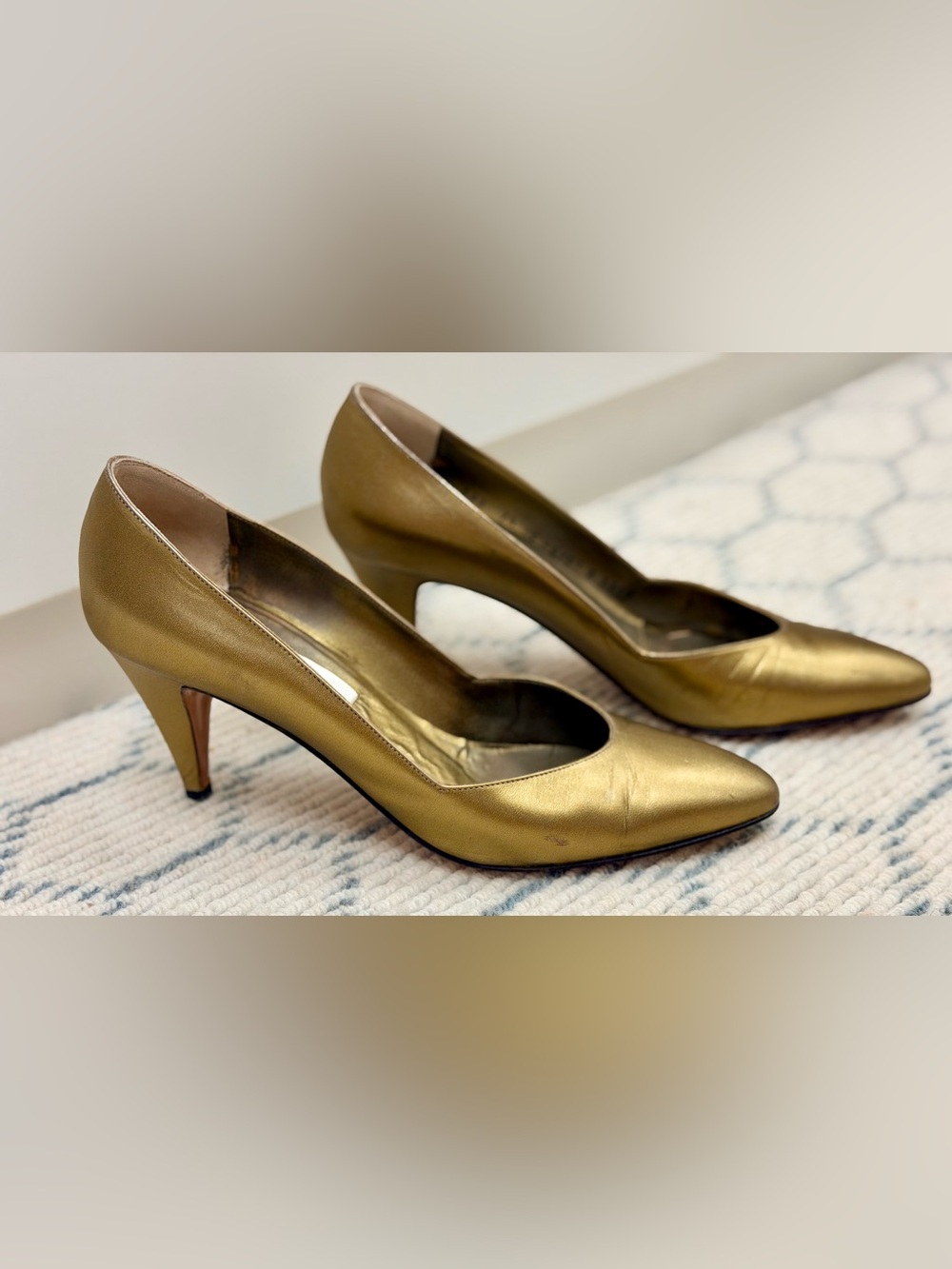 NEIMAN MARCUS Vintage Luxury 80’s Gold Bronze Leather Pumps Heels W/ Box - 7